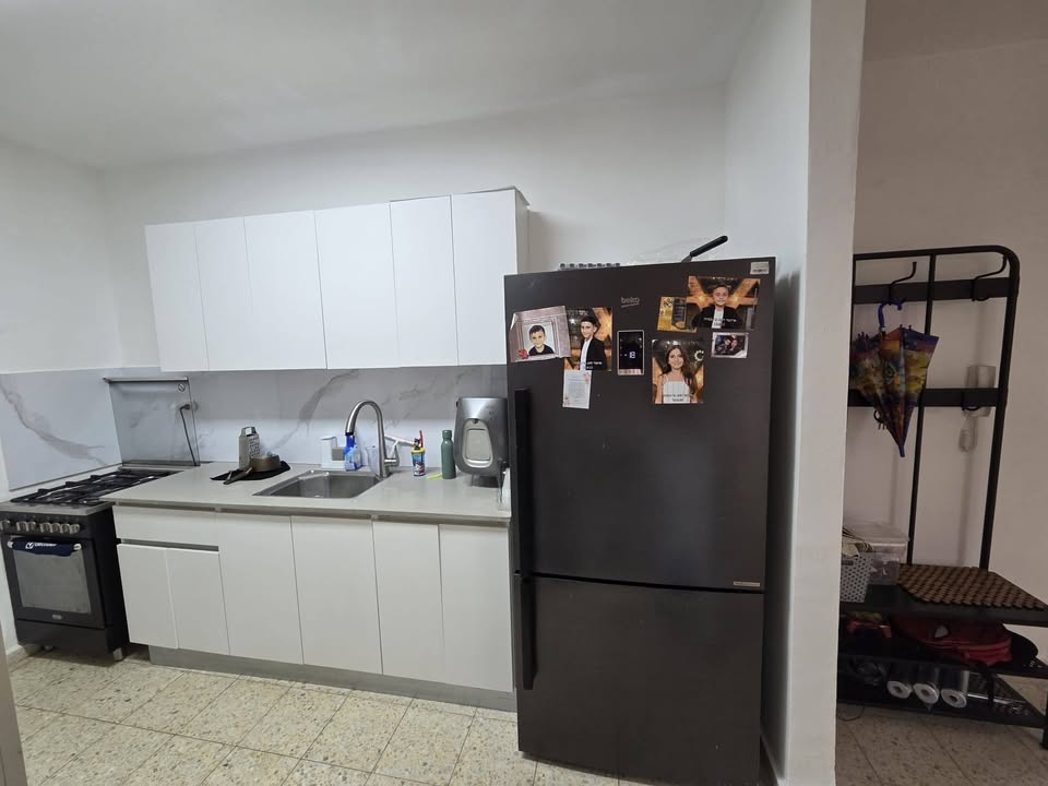 תמונה לפוסט למכירה בחצב (בשכונת הוורדים) 3 חדרים